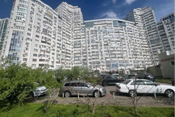 Фото №1: Торговое помещение 420 м² - Краснодар, мкр. Центральный, ул. Кубанская набережная, 37/10