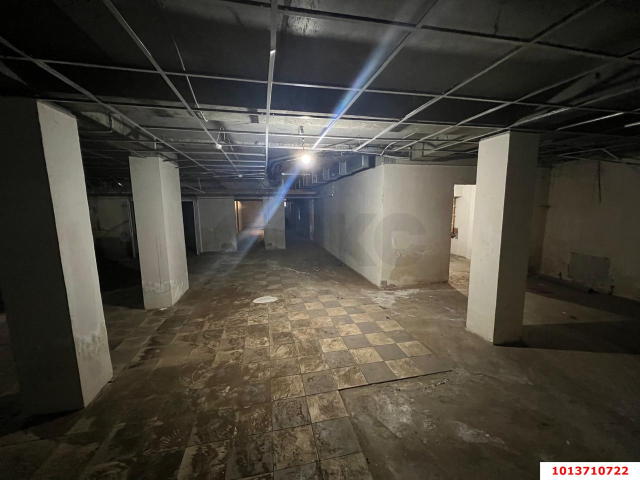 Фото №5: Торговое помещение 420 м² - Краснодар, Центральный, ул. Кубанская Набережная, 37/10