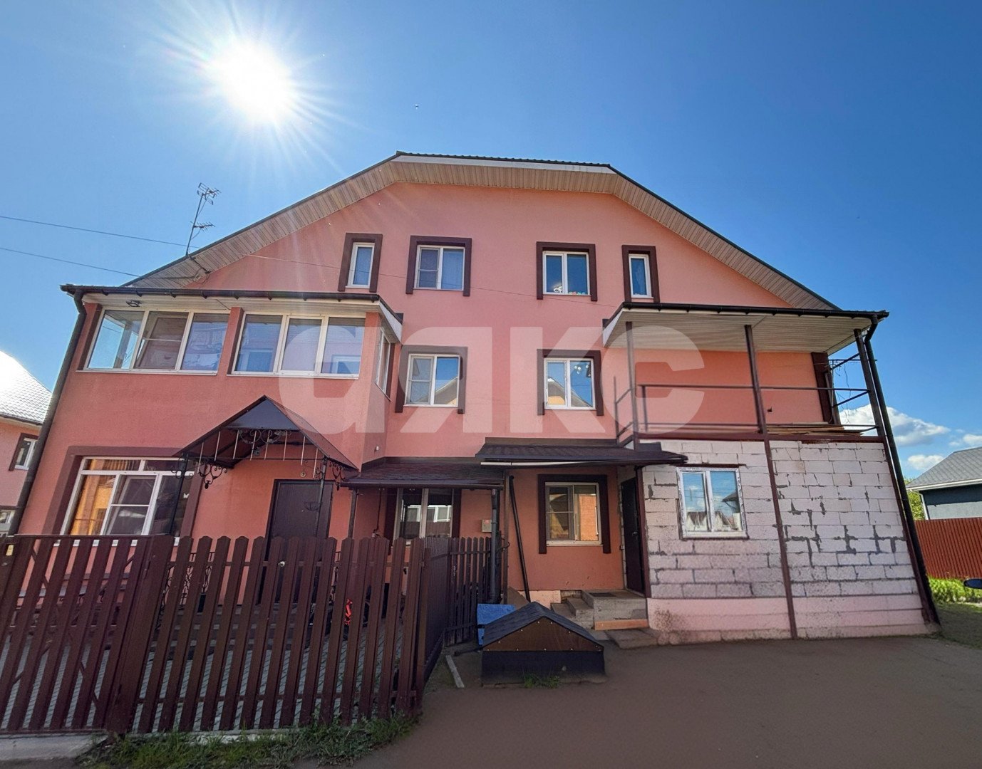 Фото №2: Таунхаус 132 м² + 10 сот. - Речицы, коттеджный  Гжель-плюс, ул. Садовая, 36Б