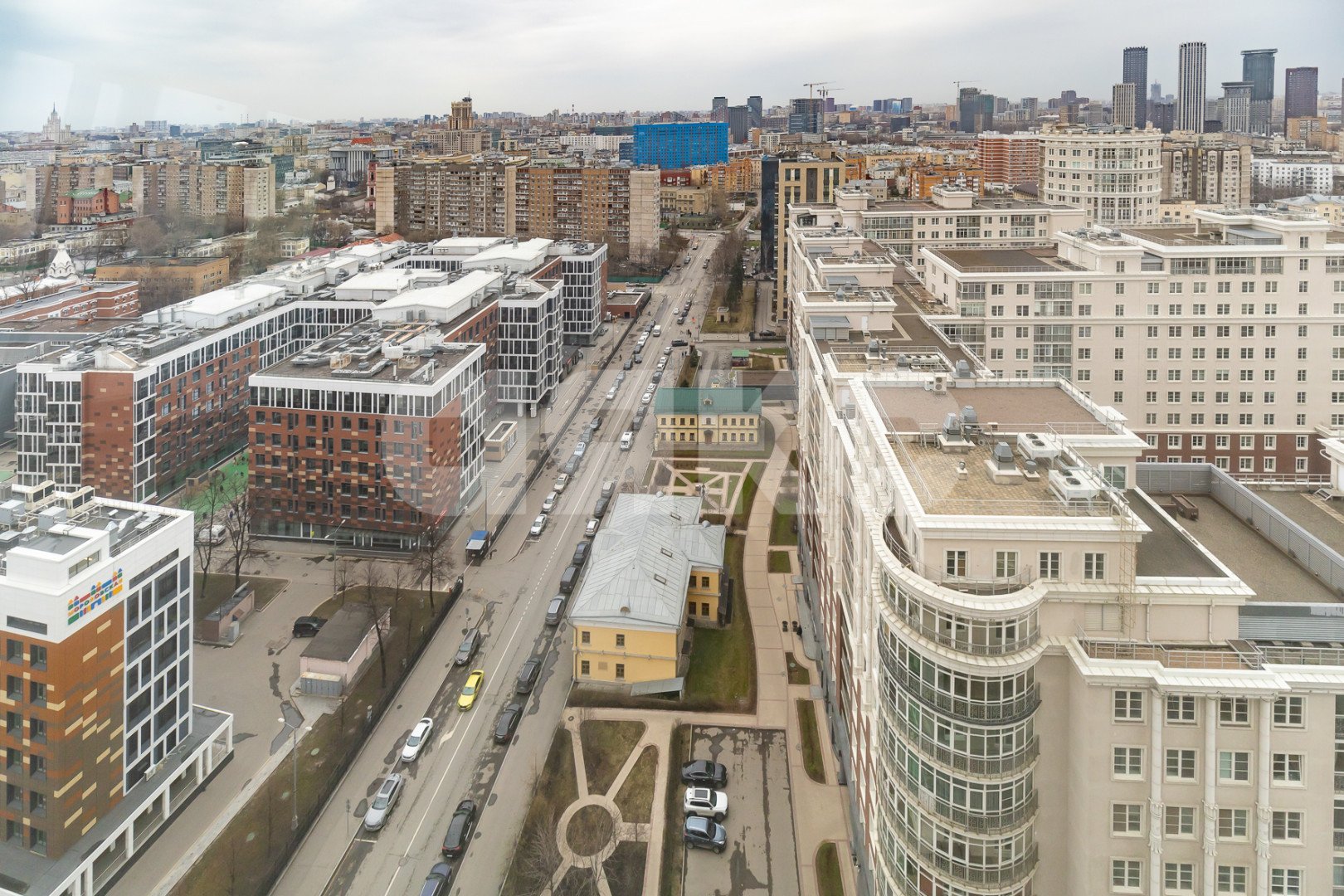 Фото №12: 3-комнатная квартира 159 м² - Москва, жилой комплекс Скай Хаус, ул. Мытная, 40к1