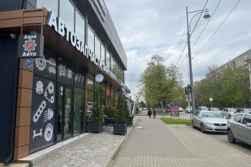 Фото №2: Торговое помещение 106 м² - Краснодар, мкр. Завод Измерительных Приборов, ул. Московская, 69/1