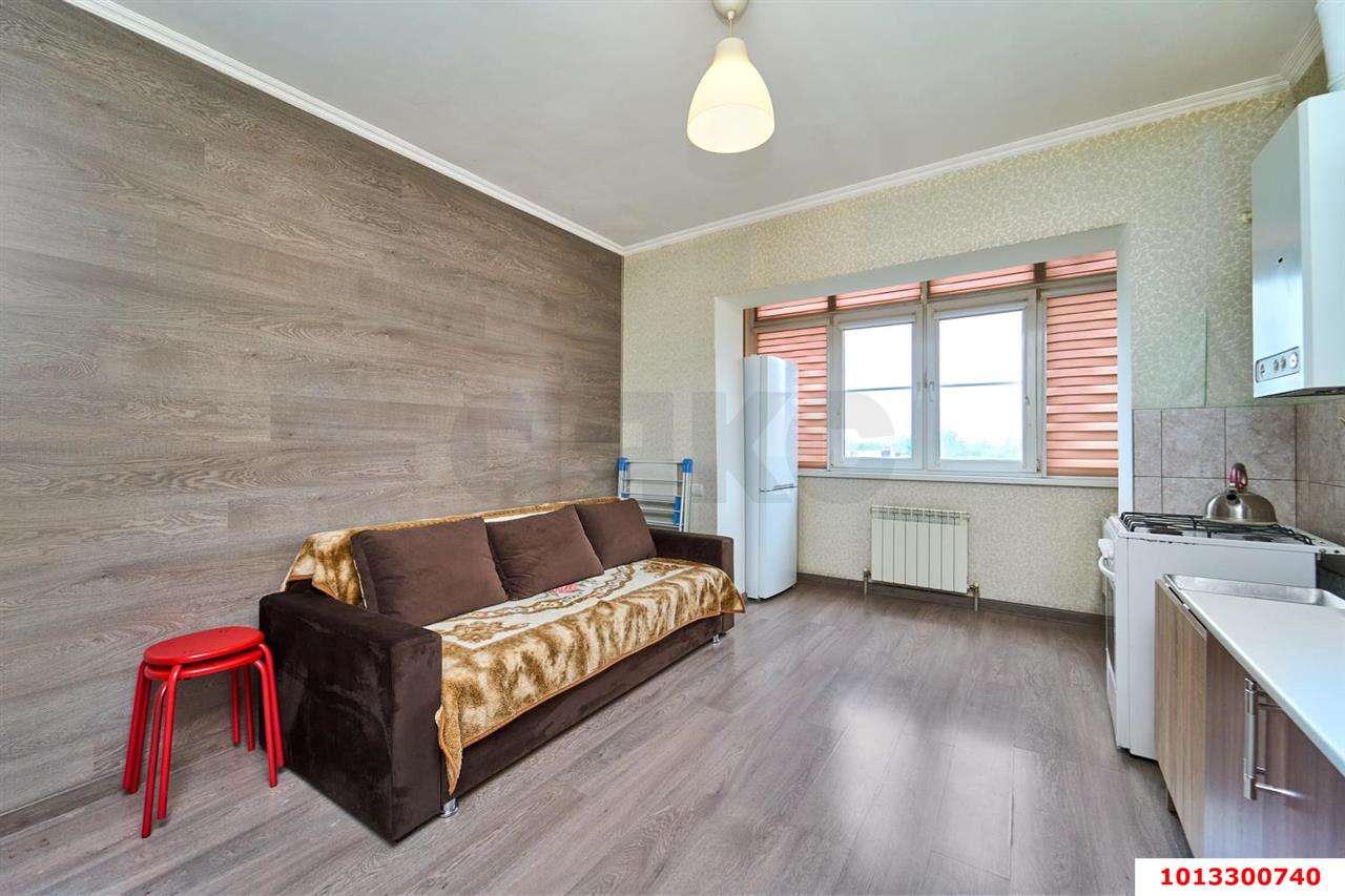 Фото №2: 1-комнатная квартира <span class="whitespace-nowrap">43 м²</span>, <span class="whitespace-nowrap">4/5 эт.</span> - Яблоновский, пер. 1-й  Гагарина, 1/1