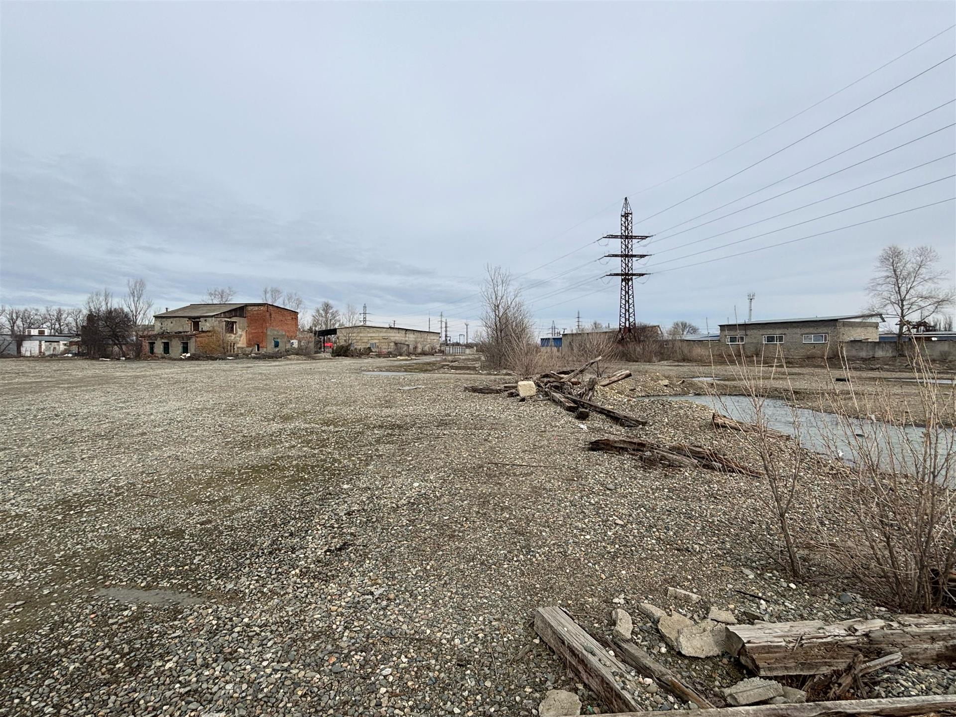 Фото №3: Коммерция 1000 м² - Белореченск, аллея Тополиная, 7