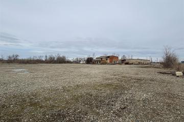 Фото №2: Коммерция 1000 м² - Белореченск, аллея Тополиная, 7