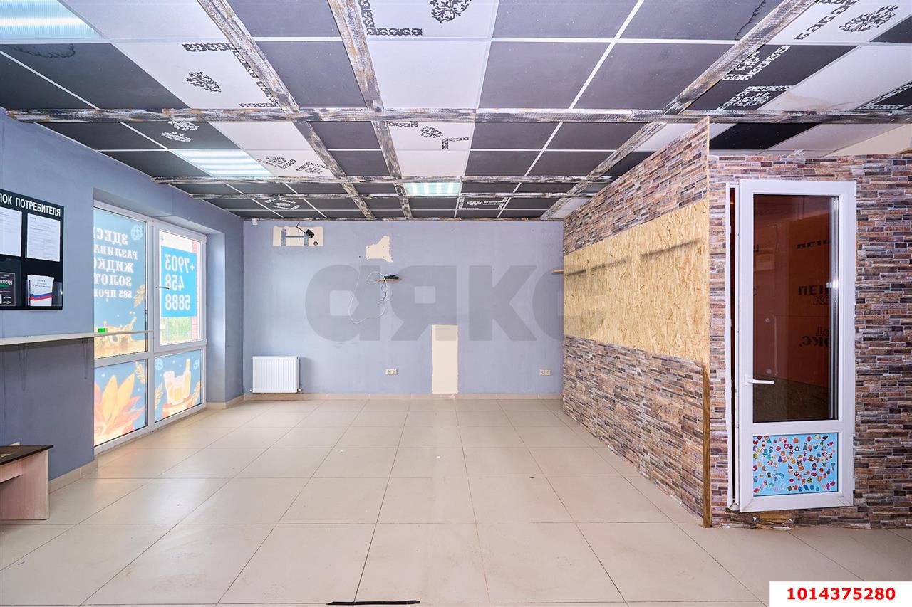 Фото №4: Торговое помещение 35 м² - Краснодар, жилой комплекс Новый Город, ул. Шевцова, 36/2