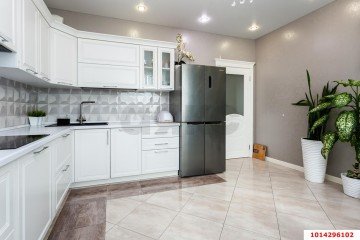 Фото №2: 2-комнатная квартира 80 м² - Краснодар, мкр. Камвольно-суконный Комбинат, ул. Онежская, 1