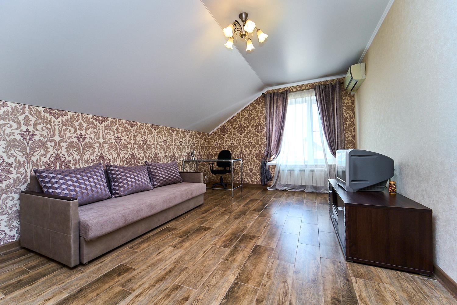 Фото №13: Дом 190 м² + 6.24 сот. - Знаменский, мкр. Карасунский внутригородской округ, ул. Платиновая, 17