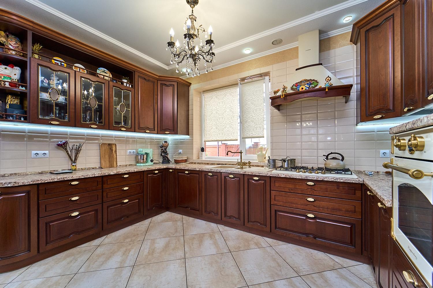 Фото №4: Дом 190 м² + 6.24 сот. - Знаменский, мкр. Карасунский внутригородской округ, ул. Платиновая, 17