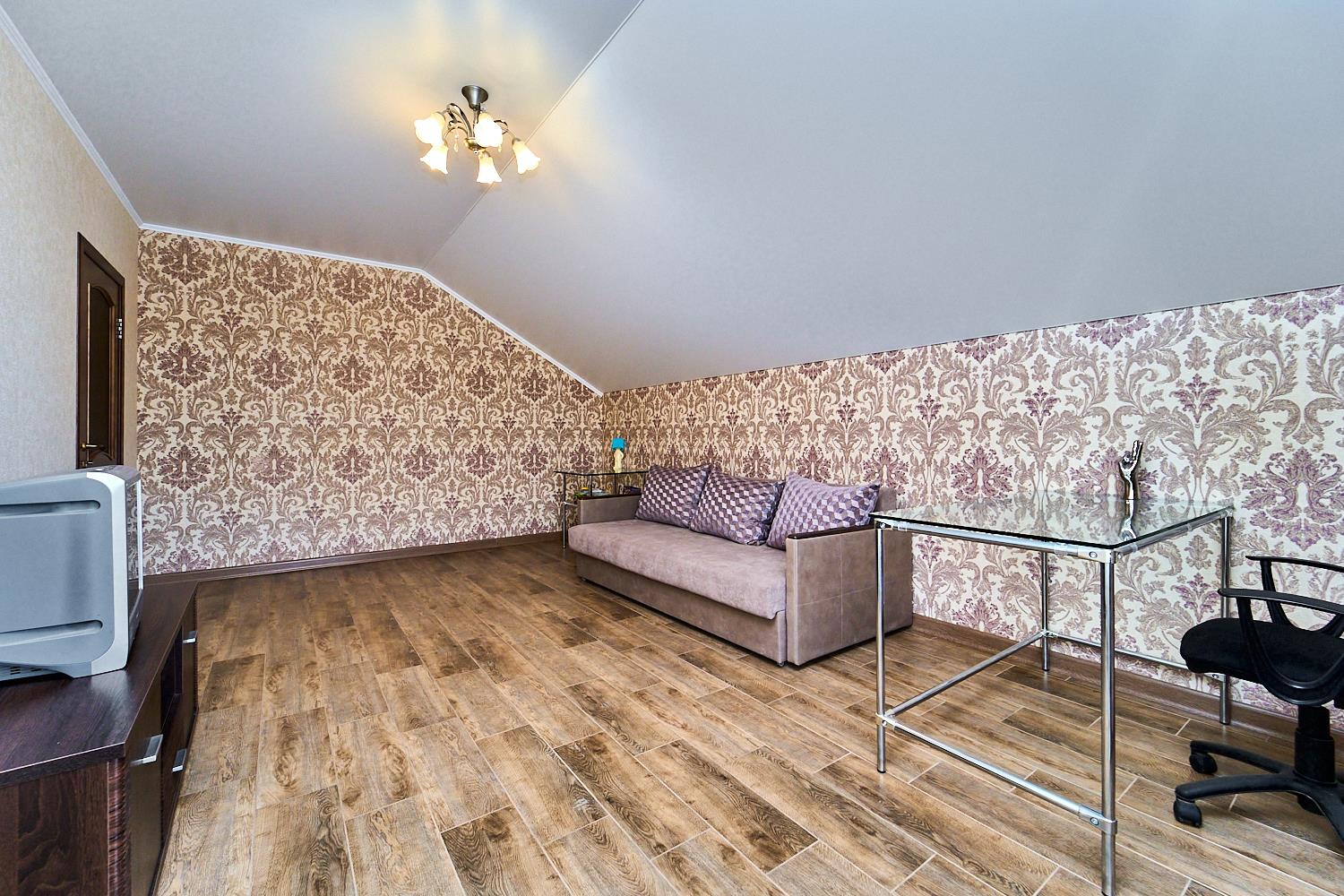 Фото №12: Дом 190 м² + 6.24 сот. - Знаменский, мкр. Карасунский внутригородской округ, ул. Платиновая, 17