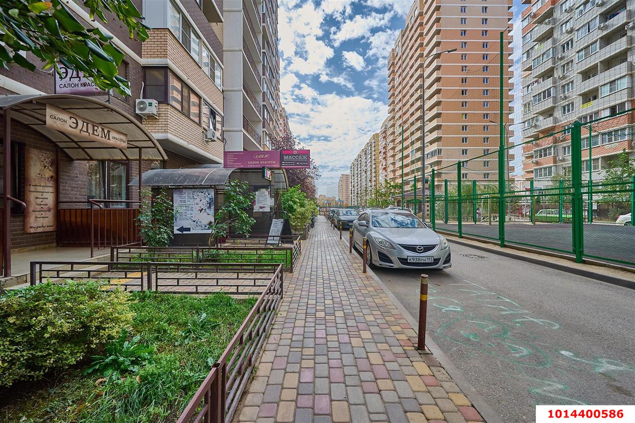 Фото №2: Торговое помещение 59 м² - Краснодар, жилой комплекс Победа, ул. Евгении Жигуленко, 9