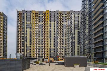 Фото №1: 1-комнатная квартира 37 м² - Краснодар, мкр. Карасунский внутригородской округ, ул. имени Владимира Жириновского, 7