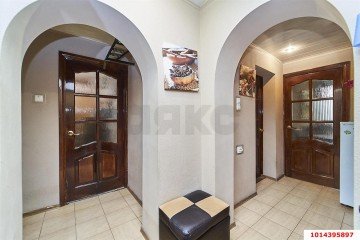 Фото №1: 2-комнатная квартира 48 м² - Краснодар, мкр. Краевая Клиническая Больница, ул. Черкасская, 53