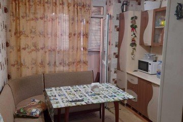 Фото №1: 2-комнатная квартира 57 м² - Краснодар, мкр. Военный городок № 109, ул. Кореновская, 61
