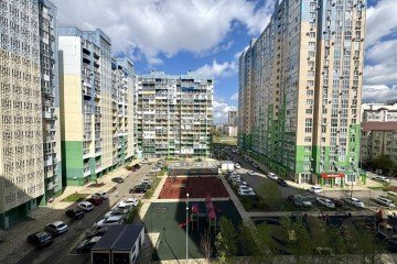Фото №1: 1-комнатная квартира 43 м² - Краснодар, мкр. Завод Измерительных Приборов, ул. Карякина, 1
