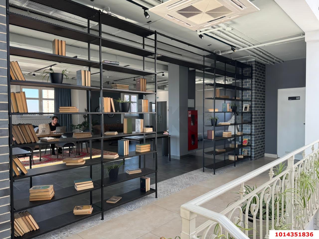 Фото №1: Коммерция 300 м² - Краснодар, Центральный внутригородской округ, мкр. Центральный, ул. Северная, 365