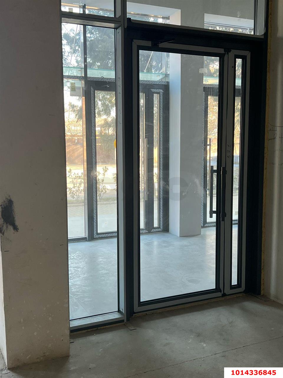 Фото №8: Торговое помещение 146 м² - Краснодар, жилой комплекс Аврора, ул. имени Дзержинского, 95