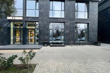 Фото №5: Торговое помещение 146 м² - Краснодар, мкр. жилой комплекс Аврора, ул. имени Дзержинского, 95