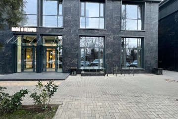 Фото №5: Торговое помещение 146 м² - Краснодар, мкр. жилой комплекс Аврора, ул. имени Дзержинского, 95