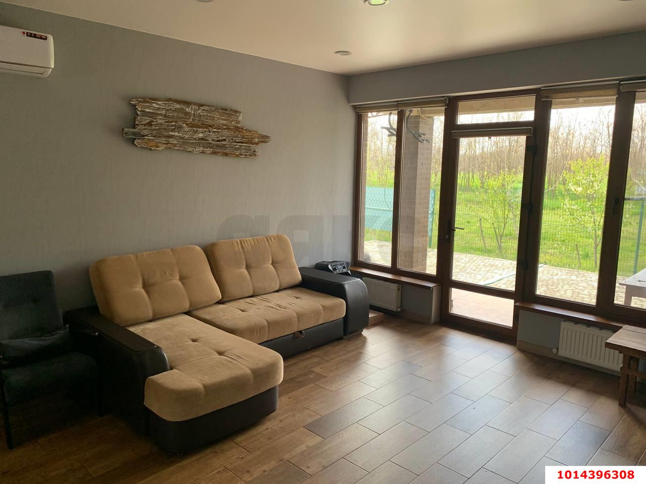 Фото №1: Дом 116 м² + 8.2 сот. - Октябрьский, Прикубанский внутригородской округ, ст Тополь, ул. Октябрьская, 1