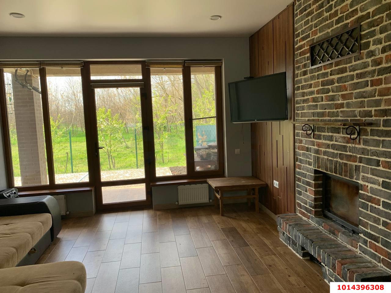 Фото №2: Дом 116 м² + 8.2 сот. - Октябрьский, Тополь, ул. Октябрьская, 1