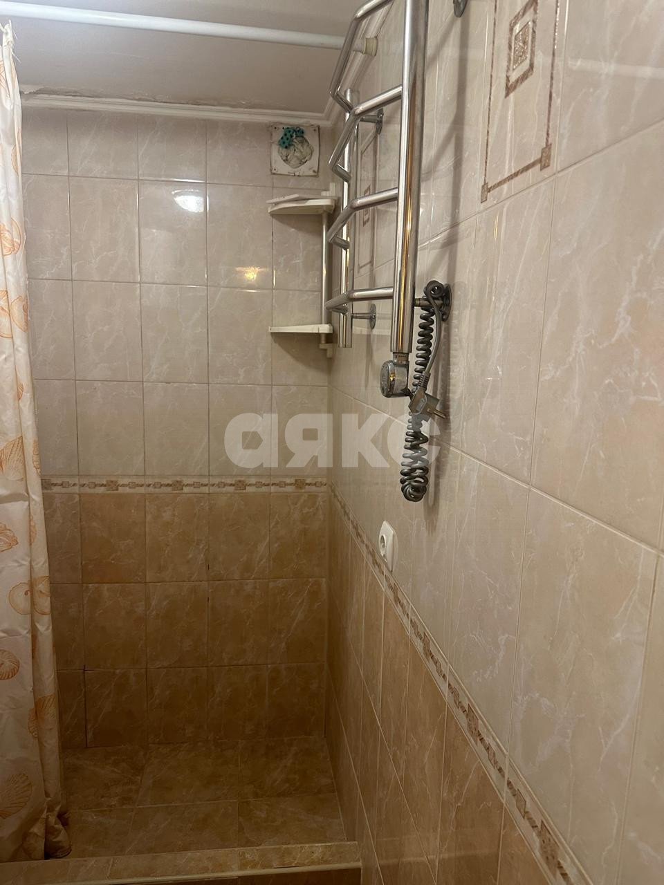 Фото №6: Коммерция 10 м² - Геленджик, ул. Короленко, 28