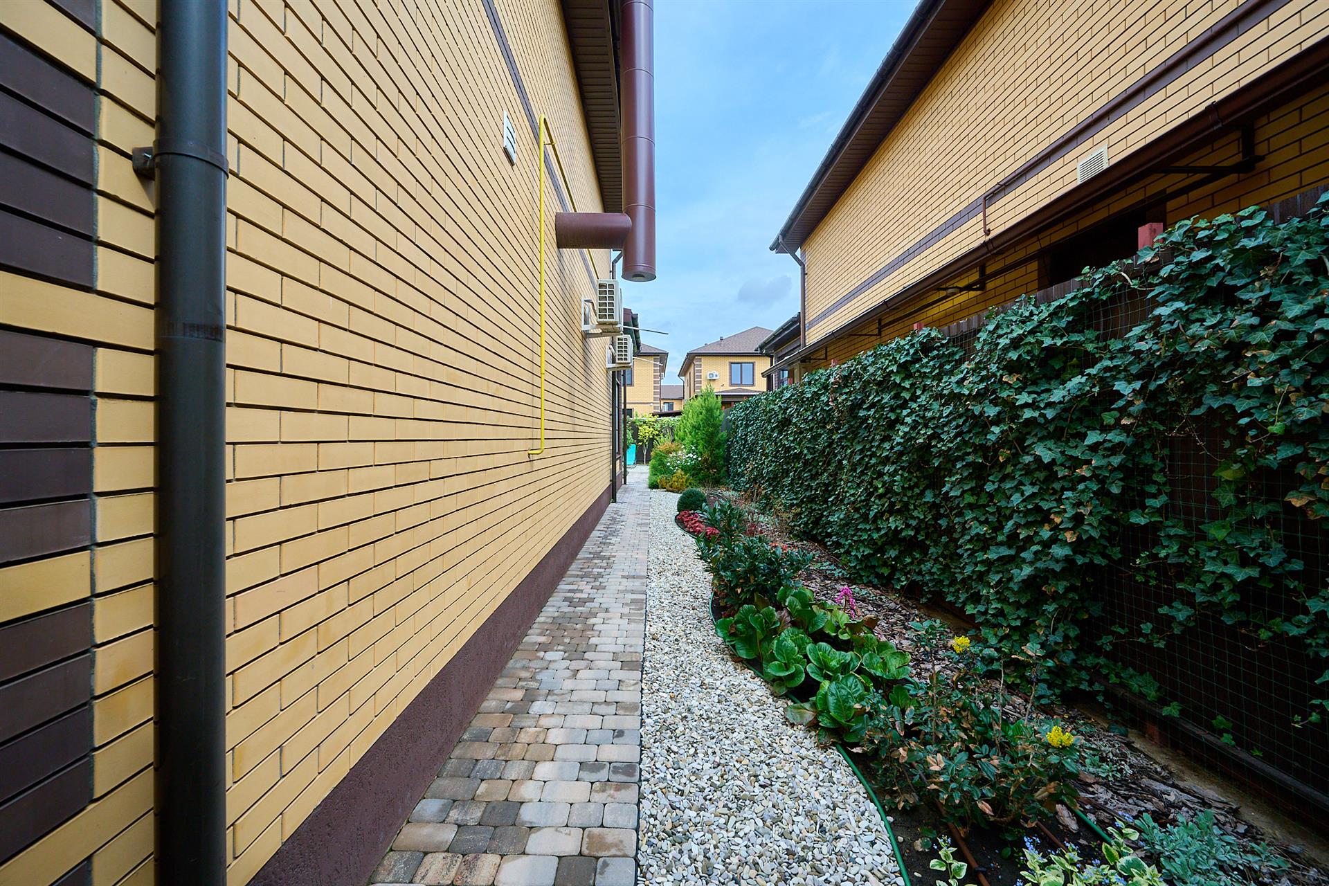 Фото №2: Дом 173 м² + 4.17 сот. - Краснодар, Прикубанский внутригородской округ, мкр. 2-я Площадка, ул. Дворцовая, 26