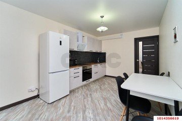Фото №2: 2-комнатная квартира 60 м² - Краснодар, мкр. Дубинка, ул. 1-я Линия Поймы реки Кубань, 2