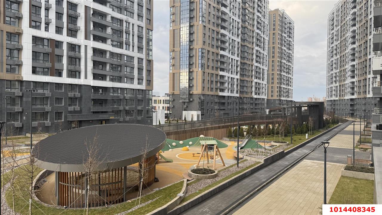 Фото №1: 3-комнатная квартира 85 м² - Краснодар, Центральный внутригородской округ, Табачная Фабрика, мкр. ЖК Все Свои Вип, ул. Колхозная, 5/2к3