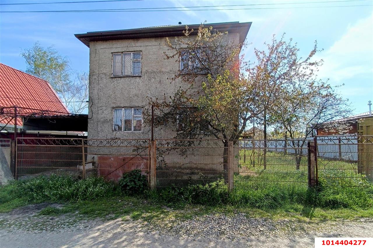Фото №1: Дом 80 м² + 4.4 сот. - Знаменский, Изобильное, ул. Грушевая, 172