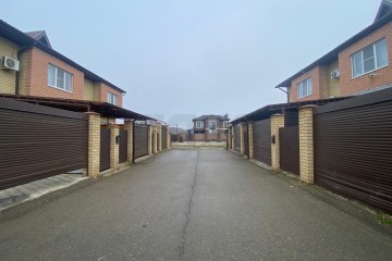 Фото №1: 4-комнатная квартира 125 м² - Российский, мкр. жилой комплекс Вилла Роз, ул. имени Академика Сахарова, 33к7