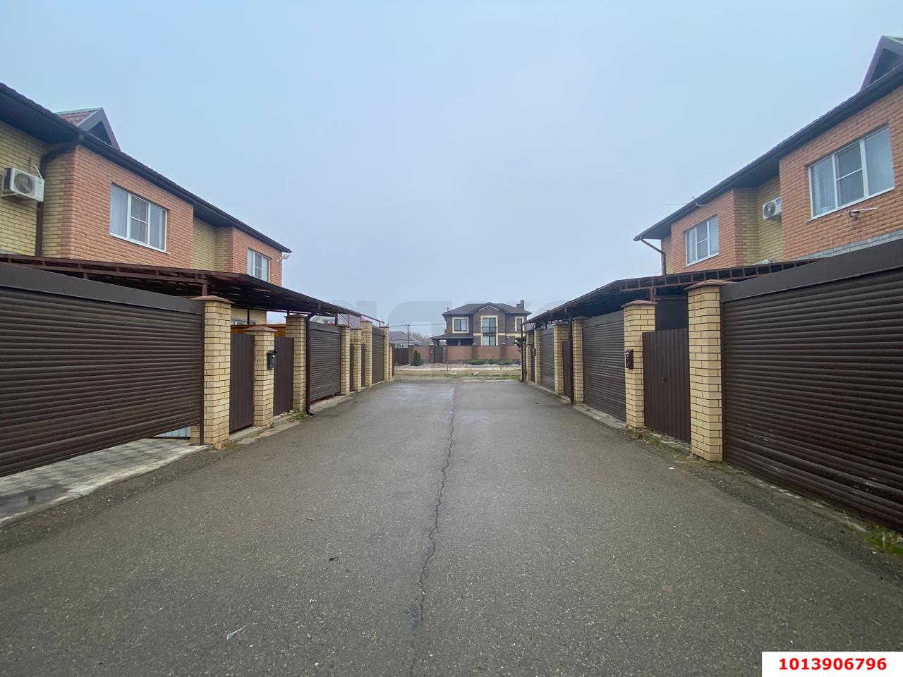 Фото №1: 4-комнатная квартира 125 м² - Российский, жилой комплекс Вилла Роз, мкр. Прикубанский внутригородской округ, ул. имени Академика Сахарова, 33к7