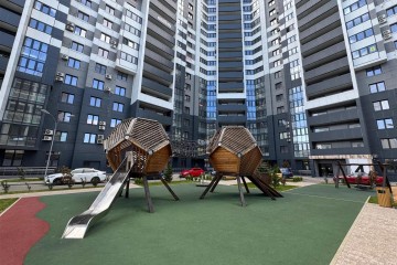 Фото №1: 3-комнатная квартира 88 м² - Краснодар, мкр. жилой комплекс Сограт, ул. Красных Партизан, 4/15