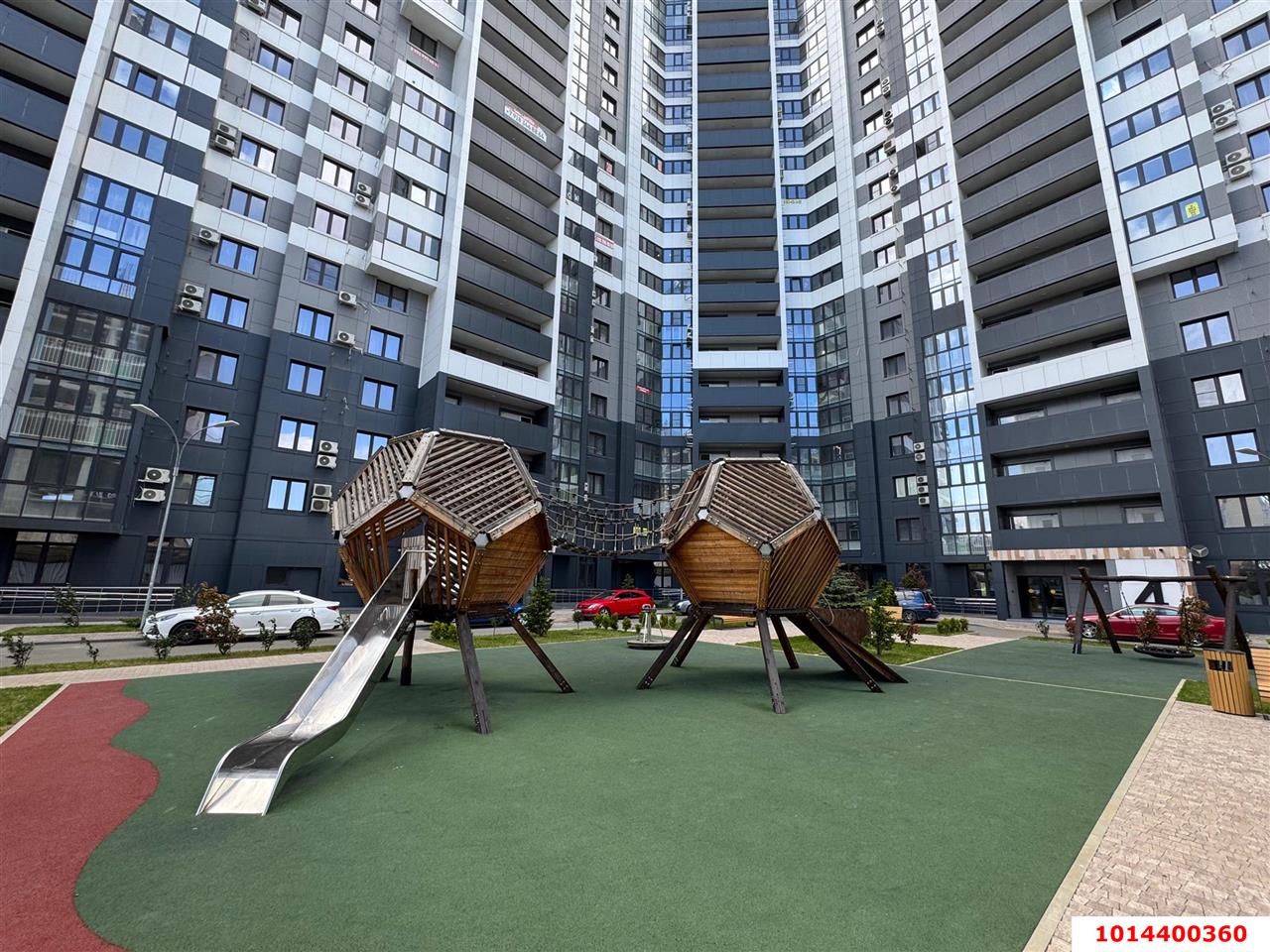 Фото №1: 3-комнатная квартира 88 м² - Краснодар, жилой комплекс Сограт, ул. Красных Партизан, 4/15