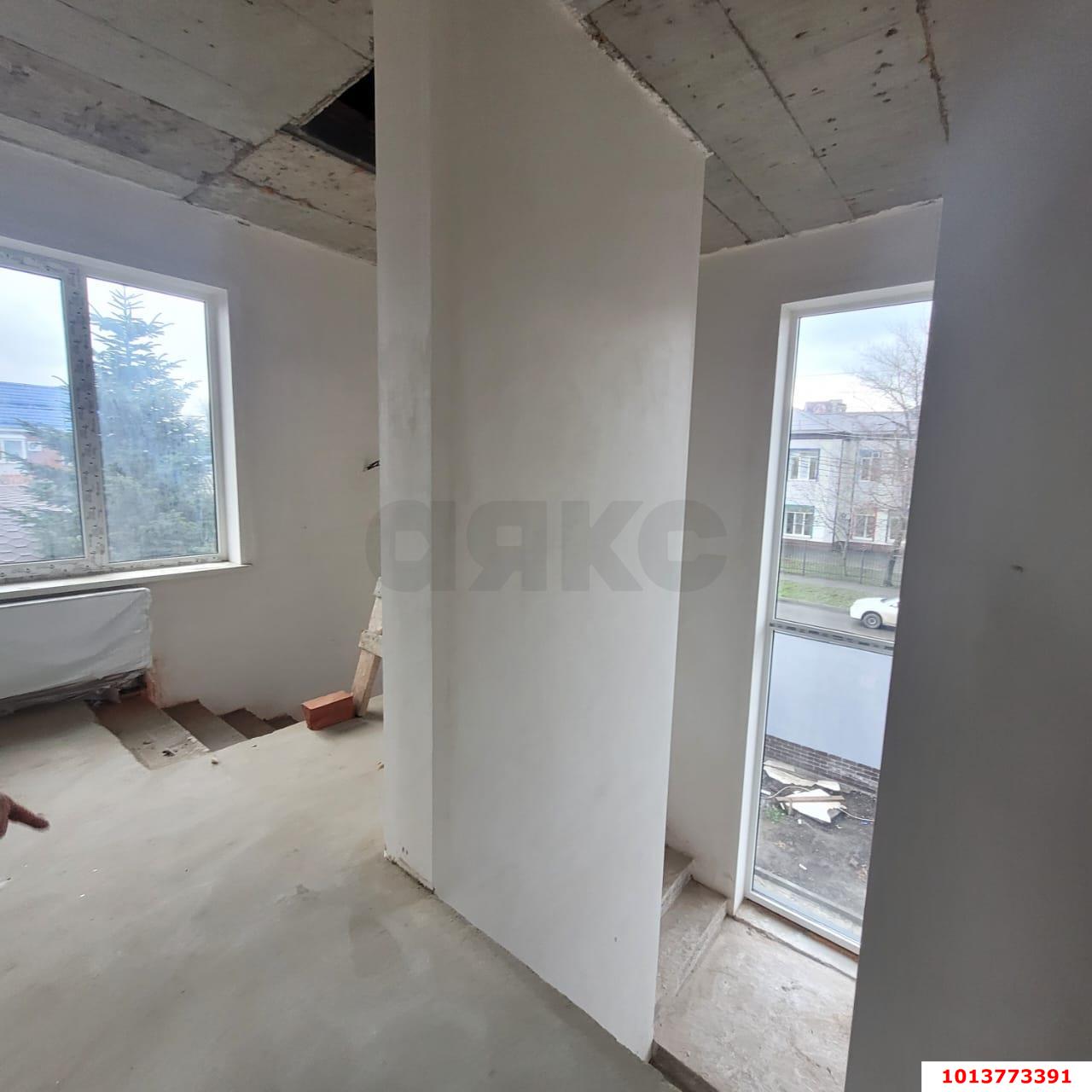 Фото №13: Дом 214 м² + 4.28 сот. - Краснодар, Западный внутригородской округ, мкр. Кожзавод, ул. Володи Головатого, 183