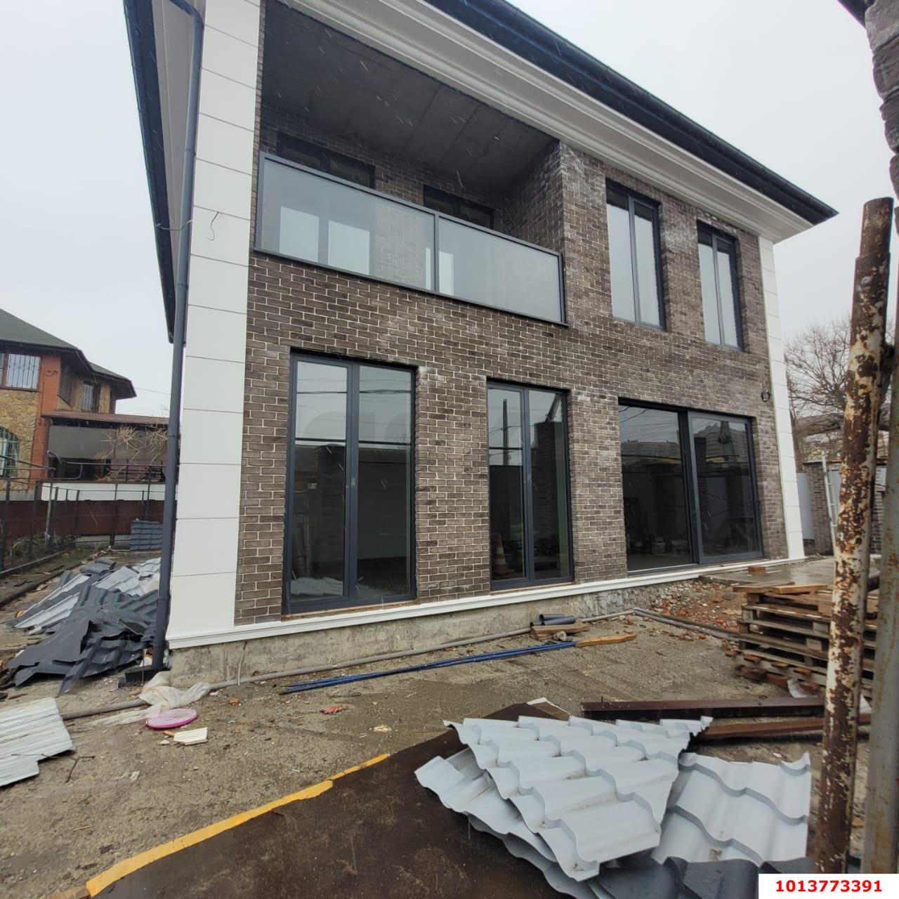 Фото №1: Дом 214 м² + 4.28 сот. - Краснодар, Западный внутригородской округ, мкр. Кожзавод, ул. Володи Головатого, 183