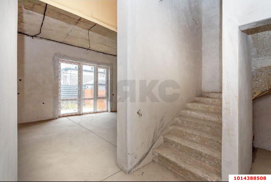 Фото №7: Таунхаус 199 м² + 1.43 сот. - Новая Адыгея, ул. Грушёвая, 21