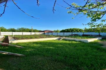 Фото №1: Земельный участок 8 сот. - Октябрьский, ст Луч, ул. Вишнёвая, 129