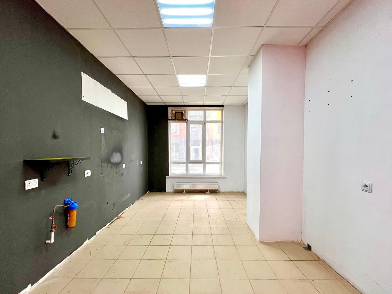 Фото №9: Коммерция 83 м² - Краснодар, Сосновый Бор, мкр. Карасунский внутригородской округ, ул. имени Виктора Нарыкова, 10