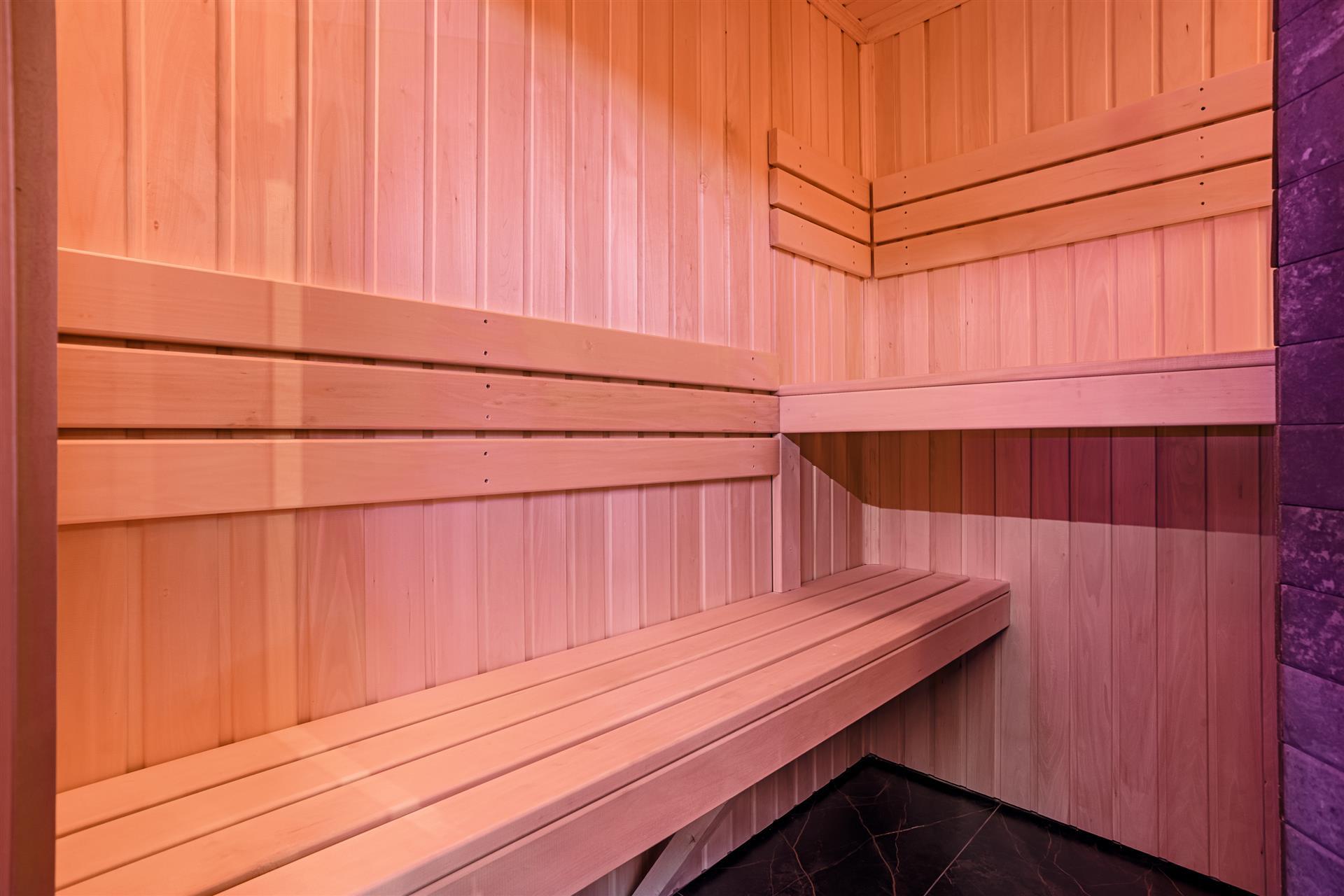 Фото №12: Коммерция 54 м² - Краснодар, Прикубанский внутригородской округ, Краевая Клиническая Больница, мкр. жилой комплекс Олимп, ул. Домбайская, 10/2