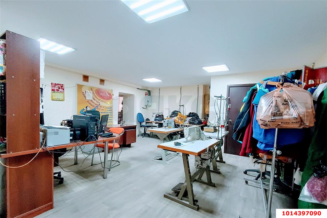 Фото №1: Производственное помещение 122 м² - Краснодар, Пашковский, ул. Крупской, 219