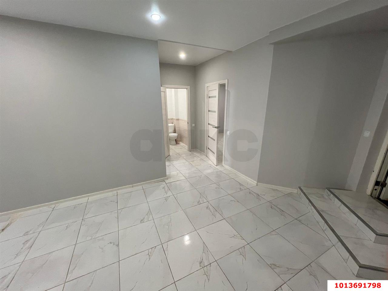 Фото №1: Торговое помещение 63 м² - Краснодар, Краевая Клиническая Больница, ул. Восточно-Кругликовская, 76/4