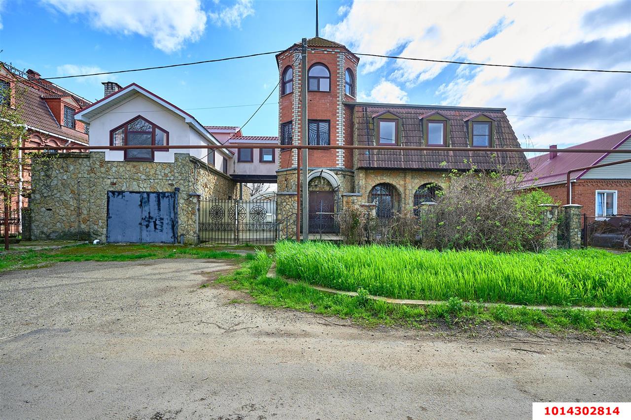 Фото №1: Дом 196 м² + 10 сот. - Старокорсунская, Карасунский внутригородской округ, ул. Мира, 4