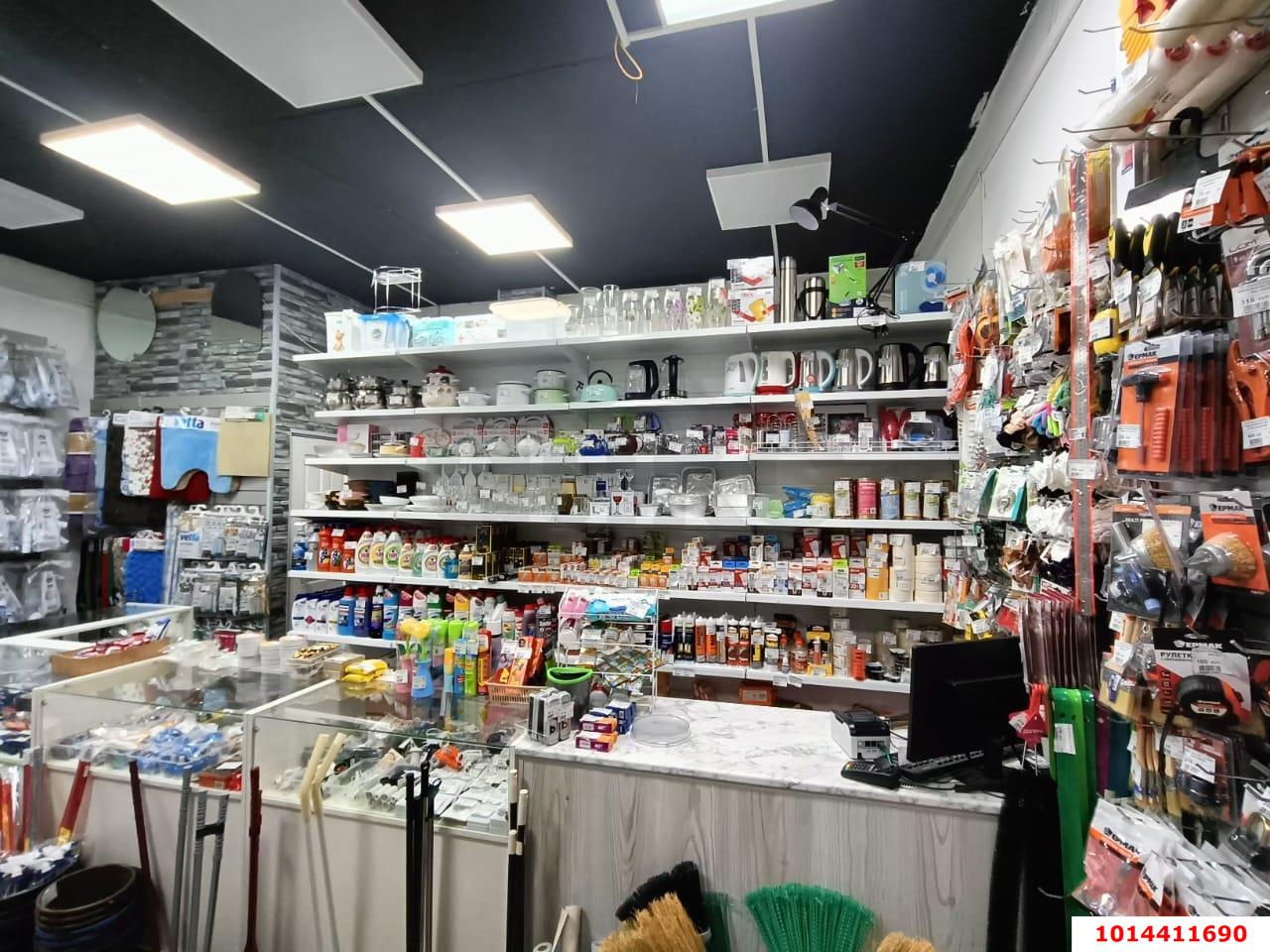 Фото №4: Торговое помещение 42 м² - Краснодар, Славянский, ул. Заполярная, 37к2