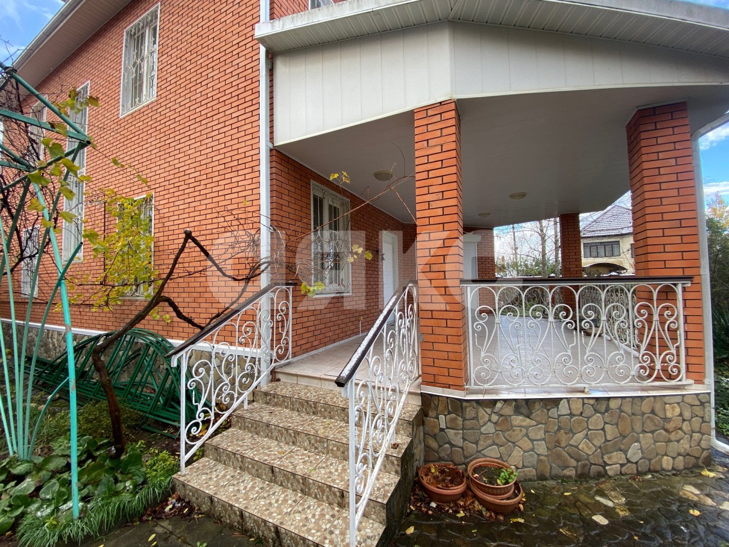 Фото №20: Дом 400 м² + 6 сот. - Горячий Ключ, Городская Больница, ул. Воронихина