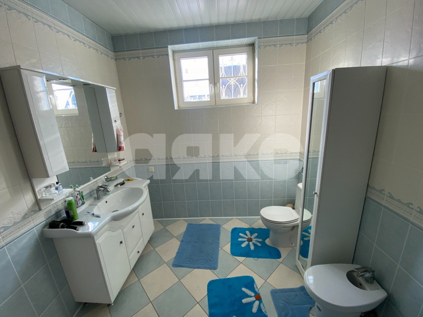Фото №9: Дом 400 м² + 6 сот. - Горячий Ключ, Городская Больница, ул. Воронихина