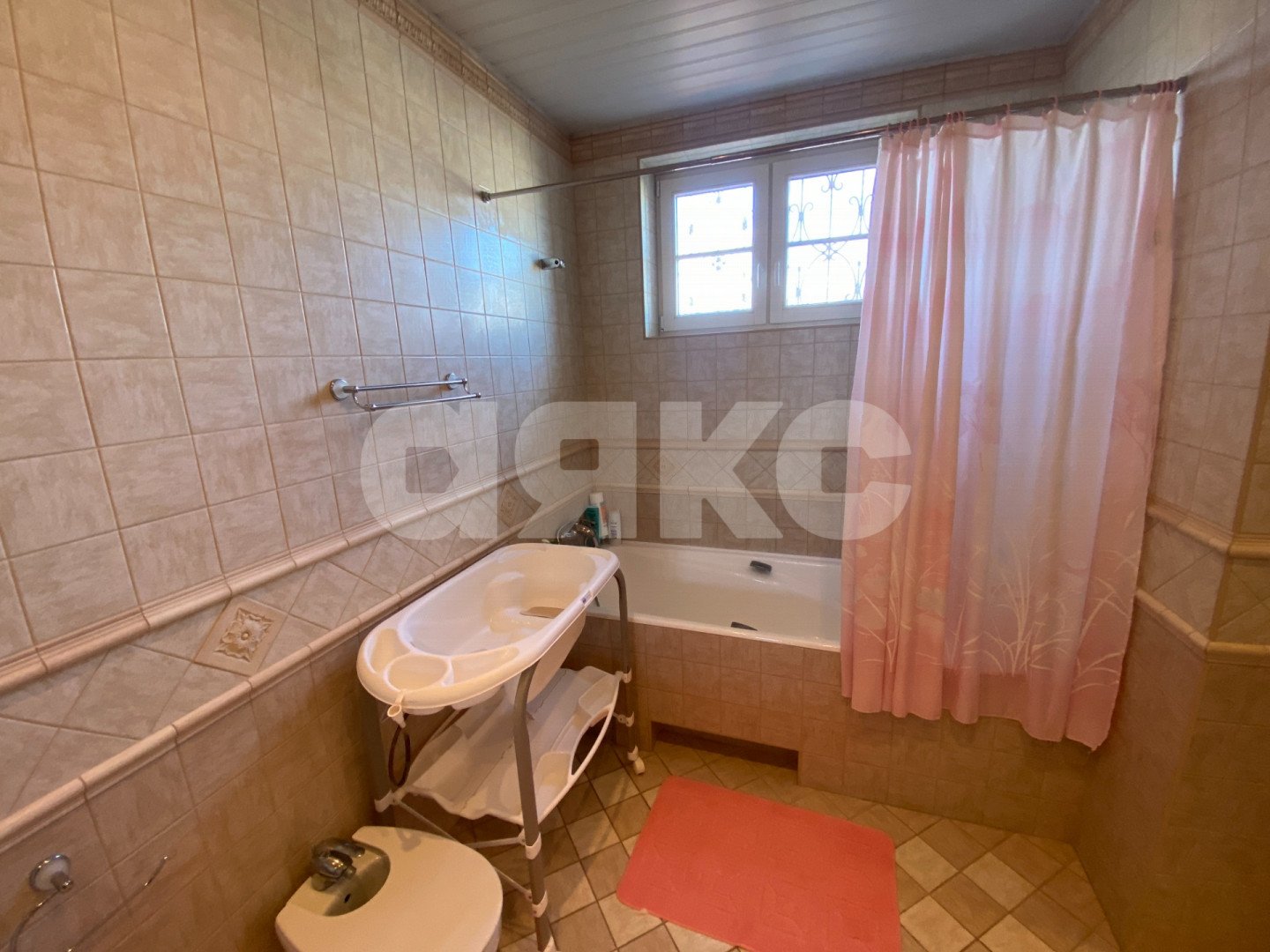 Фото №6: Дом 400 м² + 6 сот. - Горячий Ключ, Городская Больница, ул. Воронихина