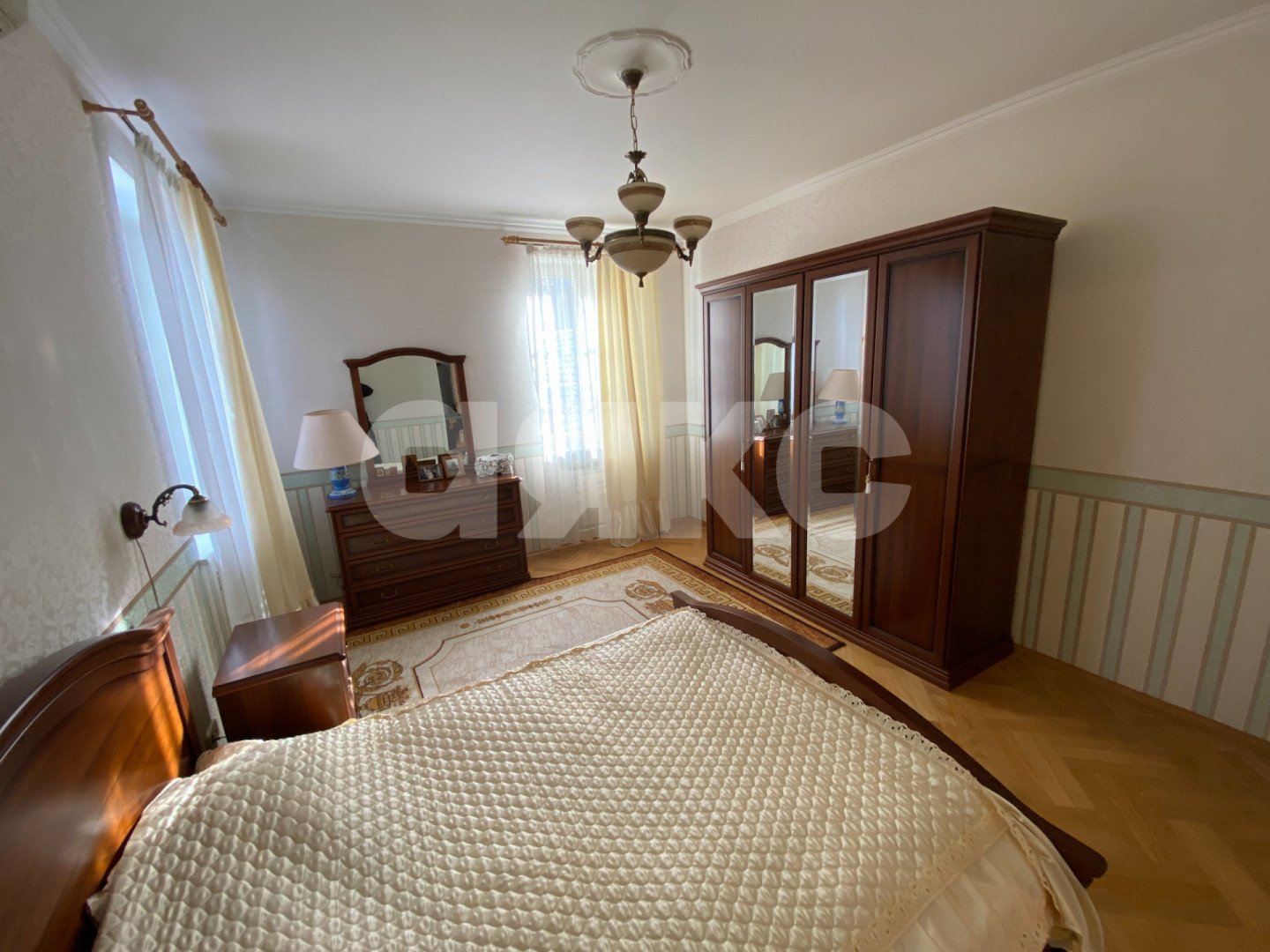 Фото №8: Дом 400 м² + 6 сот. - Горячий Ключ, Городская Больница, ул. Воронихина