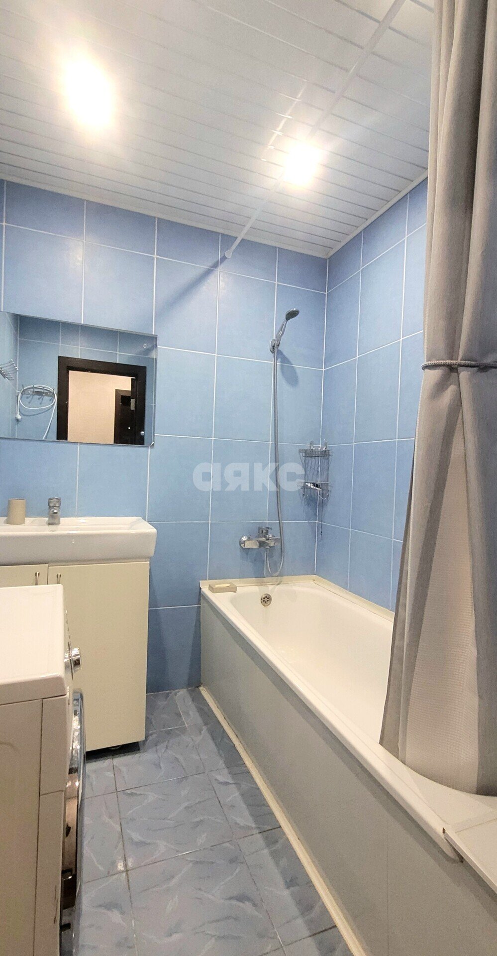 Фото №15: 2-комнатная квартира <span class="whitespace-nowrap">63 м²</span>, <span class="whitespace-nowrap">1/18 эт.</span> - Липецк, Октябрьский округ, Манеж, мкр. ЖК Петровский Квартал, ул. 50 лет НЛМК, 2Г