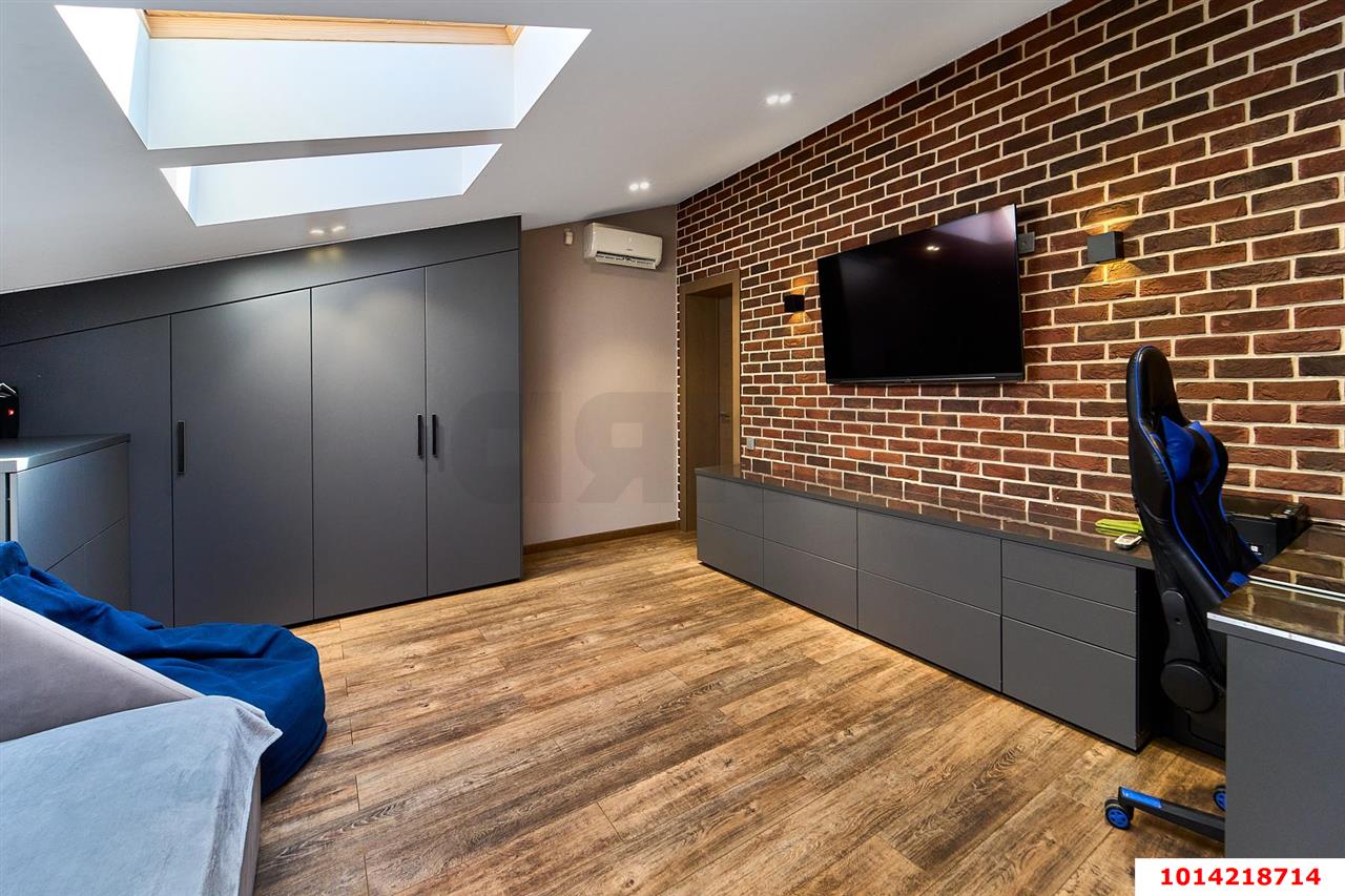 Фото №19: Дом 159 м² + 8.43 сот. - Южный, ул. Молодёжная, 67