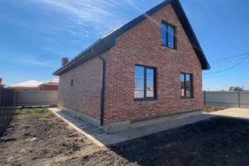 Фото №1: Дом 114 м² - Новотитаровская, ул. Луначарского, 6